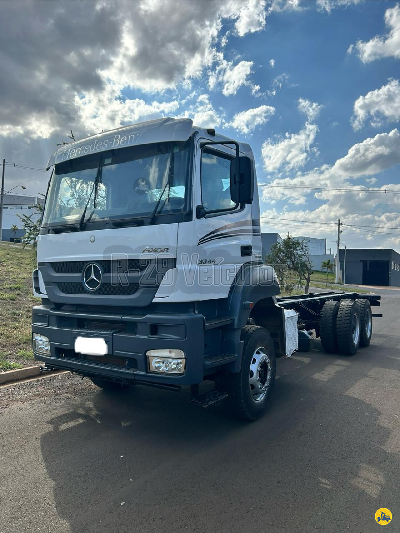 CAMINHAO MERCEDES-BENZ MB 3344 Chassis Truck 6x4 R29 Caminhões IRACEMAPOLIS SÃO PAULO SP